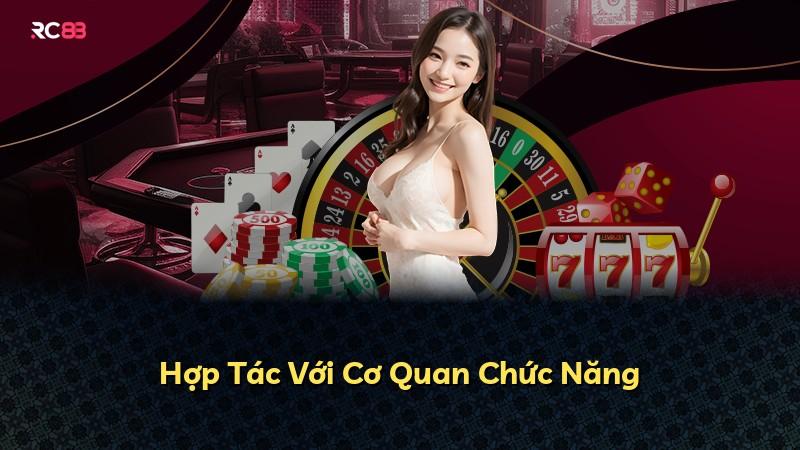Hợp Tác Với Cơ Quan Chức Năng
